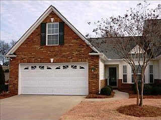 1st image of 676 Ivybrooke Ave