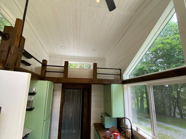 333 Evans Rd