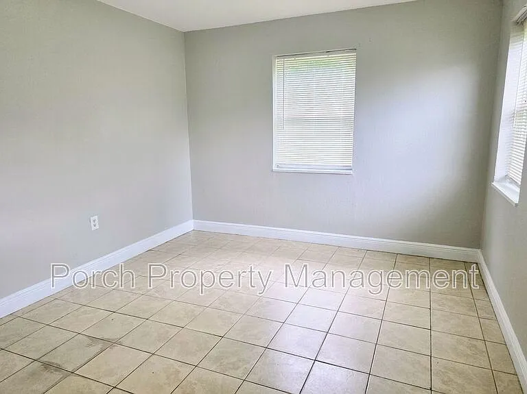 1 Ellis Dr #B — Photo 10