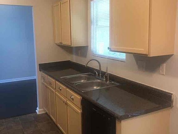 4th image of 754 Kilkenny Cir