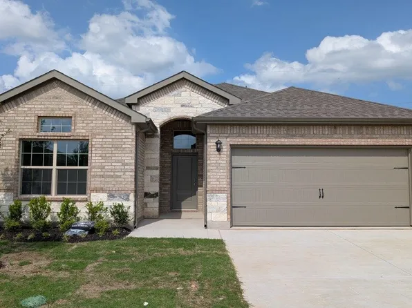 1017 Traction Trl, Cleburne, TX 76031