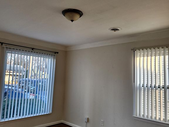 4th image of 20765 Atlantic Ave