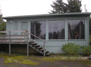220 SW Brentwood Dr, Waldport, OR 97394