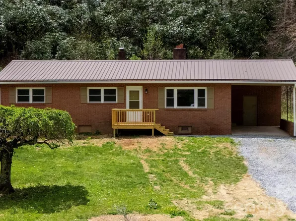 8855 Bugger Hollow Ave, Newland, NC 28657