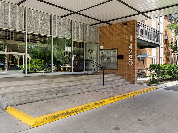2nd image of 4220 Saratoga Ave APT 305