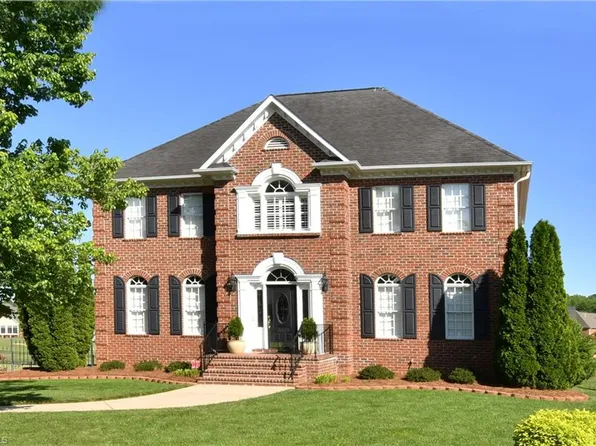 2003 Glen Chase Cres, Clemmons, NC 27012