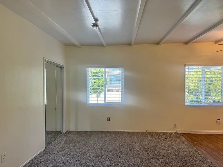 4284 3rd Ave — Photo 8