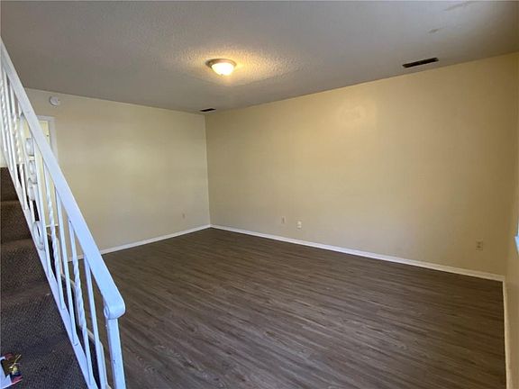 4th image of 2531-2533 NW 6th St