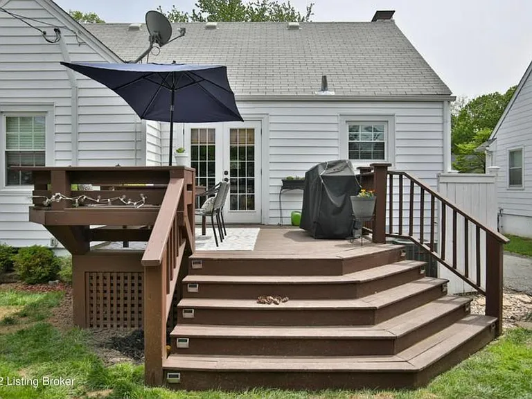 4215 Churchill Rd — Photo 24