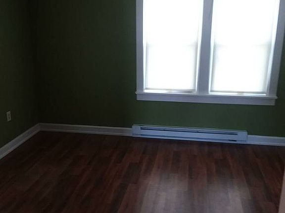4th image of 7 Brown Ave