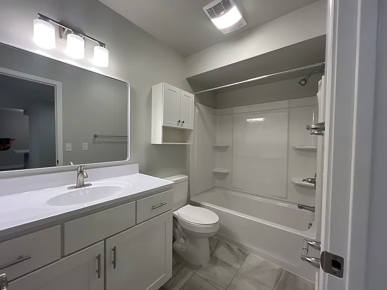 Heritage Village Apartments — Photo 28