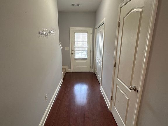 2nd image of 1034 Chatsworth Dr