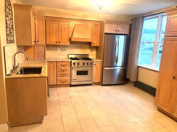 28-36 49th Street image 1 of 5