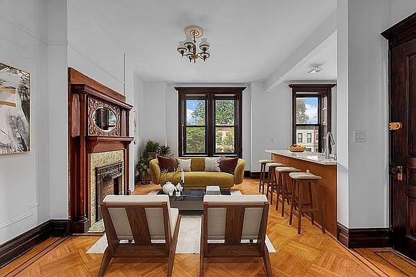 1st image of 717 Halsey St Floor 2
