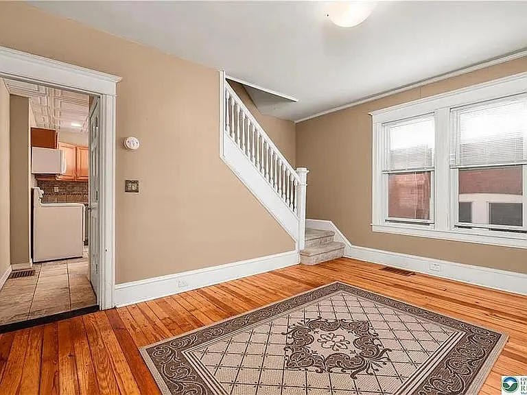 815 Porter St — Photo 4