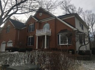 12217 Harbor Town Cir, Fairfax, VA 22033