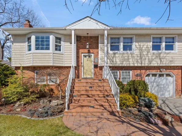 1017 Donna Court, Baldwin, NY 11510