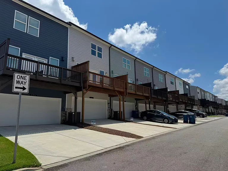 2282 Whistler Way NE — Photo 31