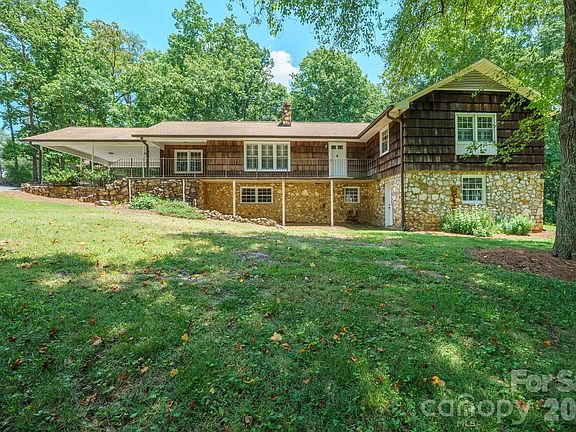 4th image of 229 Rocky Ln