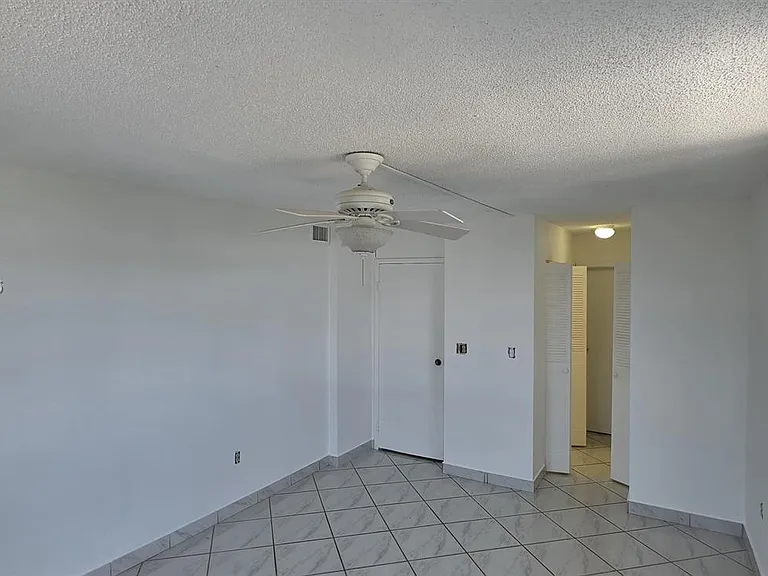 16851 NE 23rd Ave #B601 — Photo 10