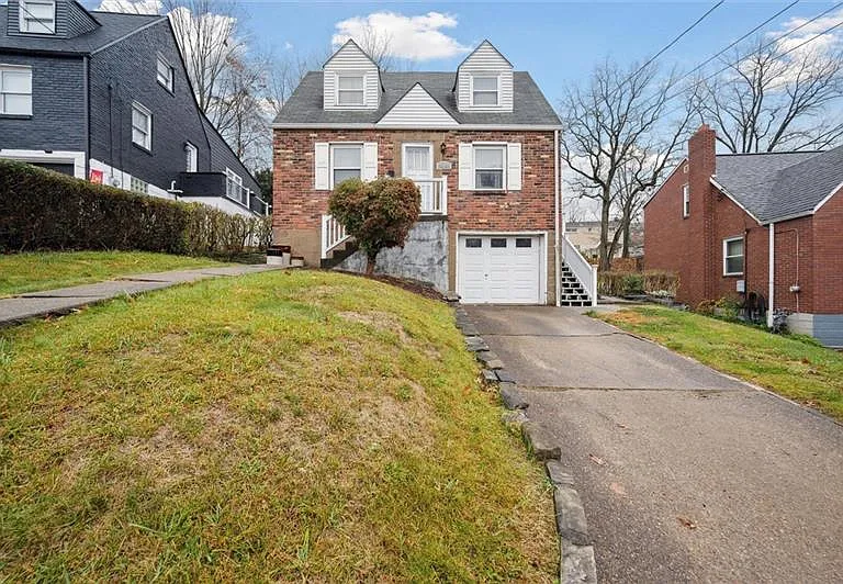 414 Lawnwood Ave — Photo 1