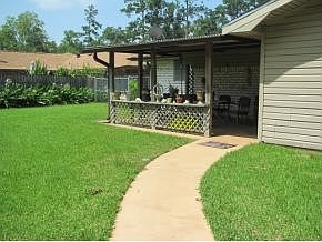 4th image of 8 Heritage Dr