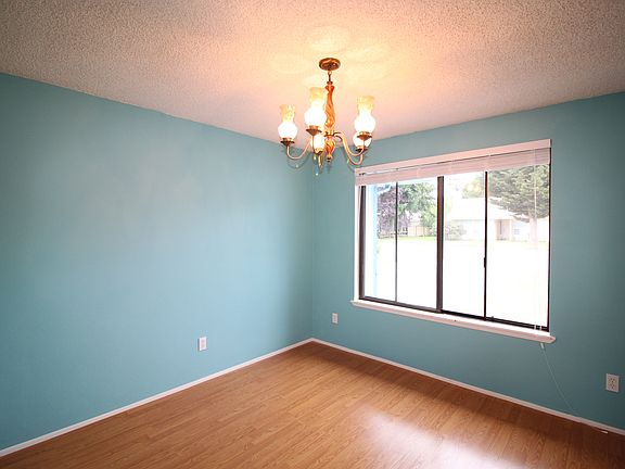 4th image of 842 SW Kingma Ct