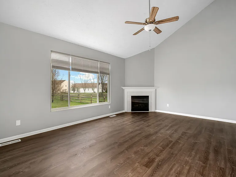 4597 Blainfield Ct — Photo 14