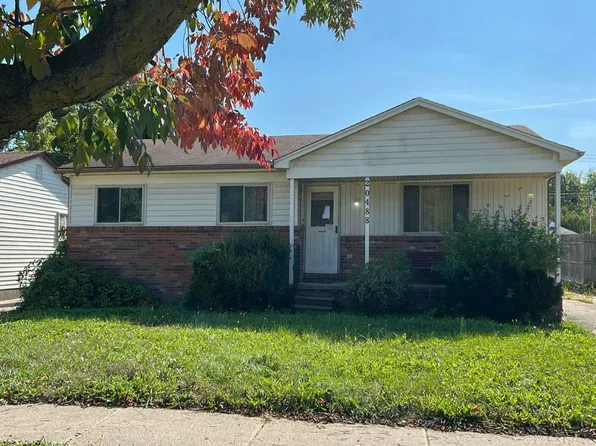 20488 Little Acres Dr, Clinton Township, MI 48035