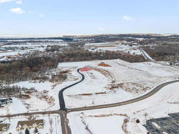 195 Hidden Valley Cir #8, Fond Du Lac, WI 54937