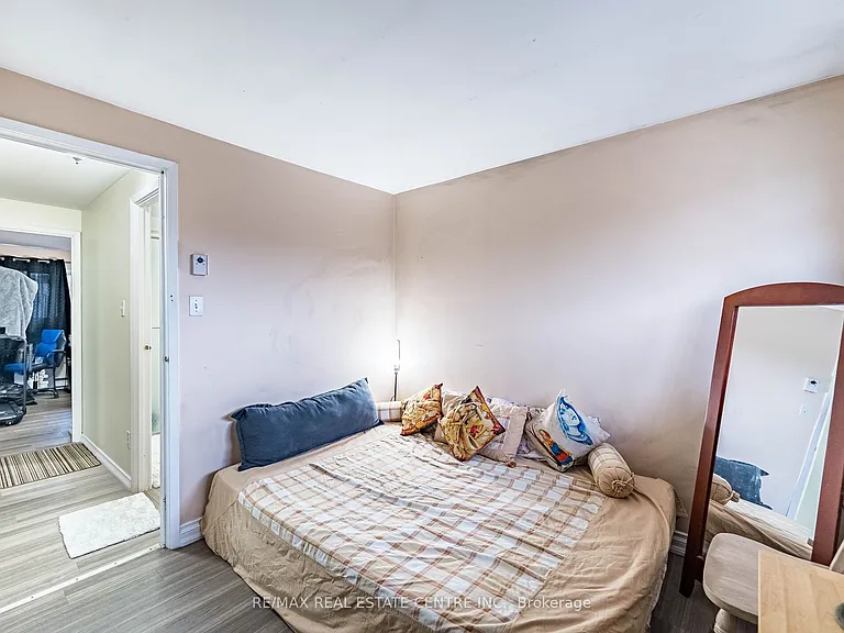 49 Rhonda Rd #121 — Photo 36