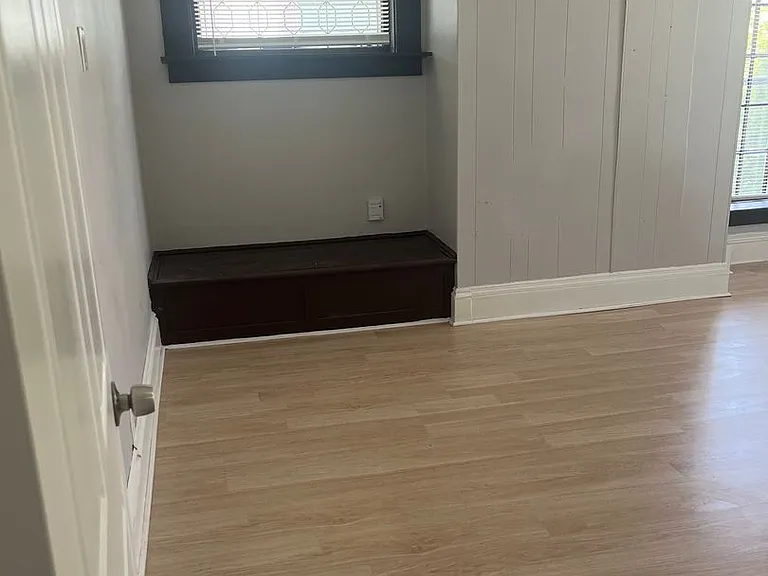 311 Sheridan Avenue — Photo 3