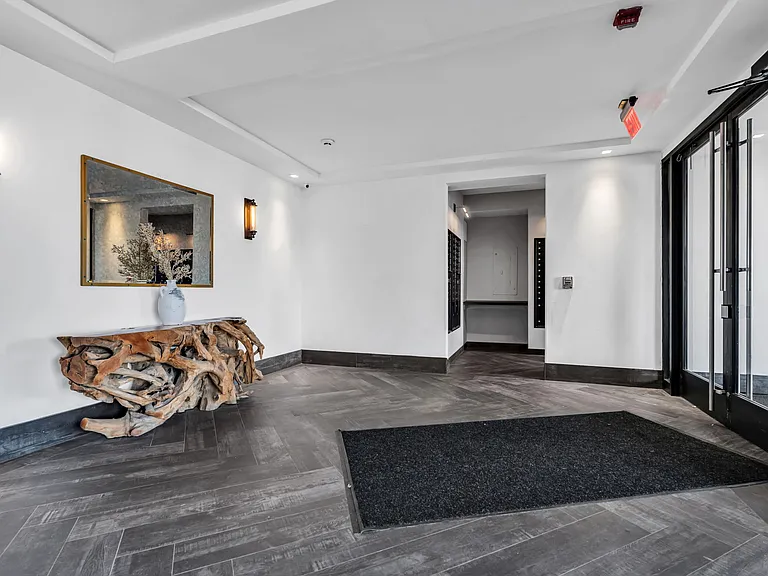 ELK Harbor View LLC — Photo 1