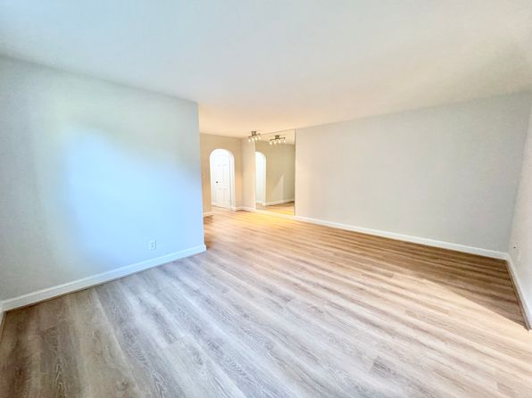 22 S Old Glebe Rd APT 106