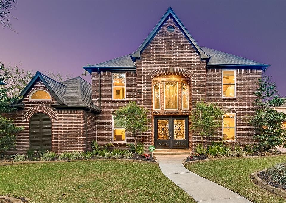 1st image of 7326 Blenheim Palace Ln