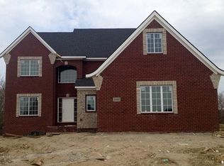 24082 Enclave Dr, South Lyon, MI 48178