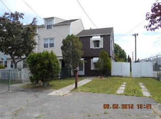 90 Steuben St, Bridgeport, CT 06608