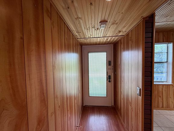 3rd image of 3776 Inverrary Boulevard #204r