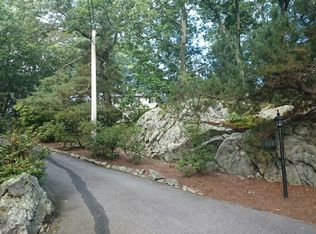 111 Laurel Rd, Brookline, MA 02467