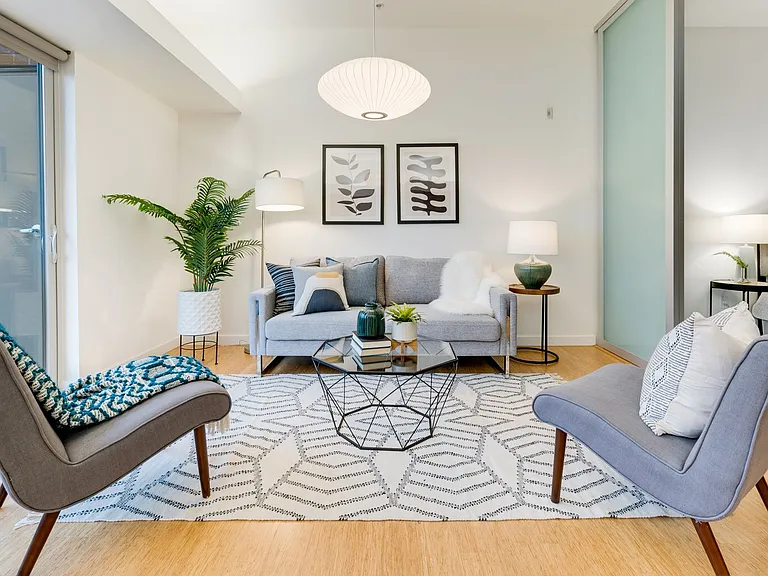1455 N Killingsworth St #417 — Photo 8