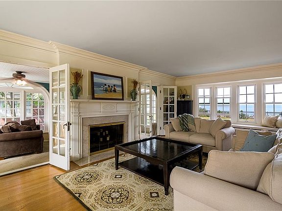 5th image of 17408 Edgewater Dr
