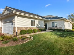229 Creekside Pl, Delavan, WI 53115