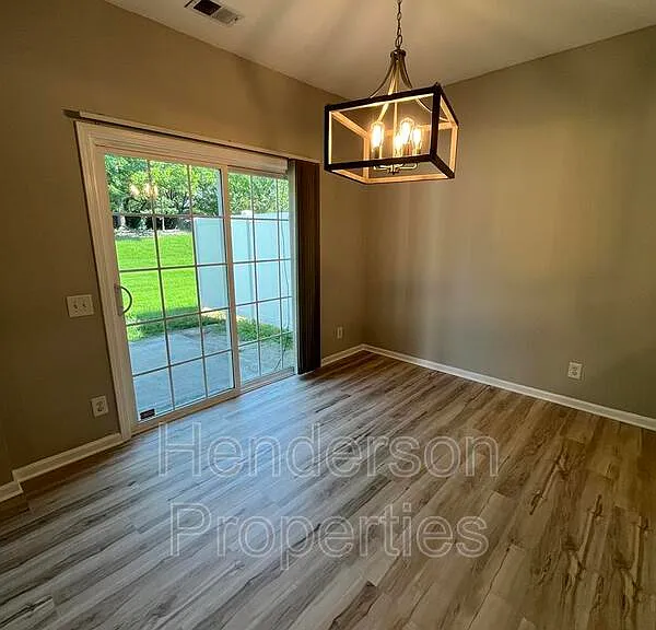 9032 Bishop Crest Ln — Photo 7