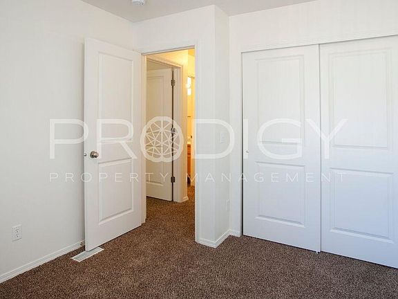 5th image of 637 N Hydra Pl #A