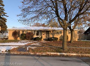 25250 Alex St, Center Line, MI 48015