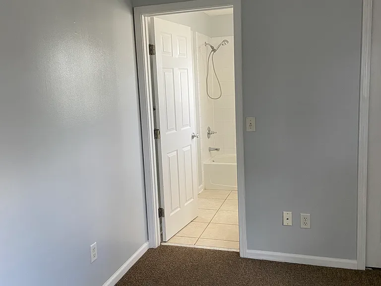 561 Upper 8th Ave S — Photo 17