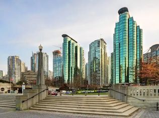 588 Broughton St #606, Vancouver, BC V6G 3E3