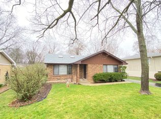 5636 Tennessee Ave, Clarendon Hills, IL