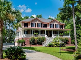 2704 Oak Manor Dr, Mount Pleasant, SC 29466
