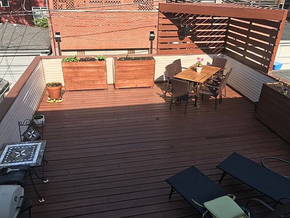2nd image of 3625 N Hermitage Ave #2